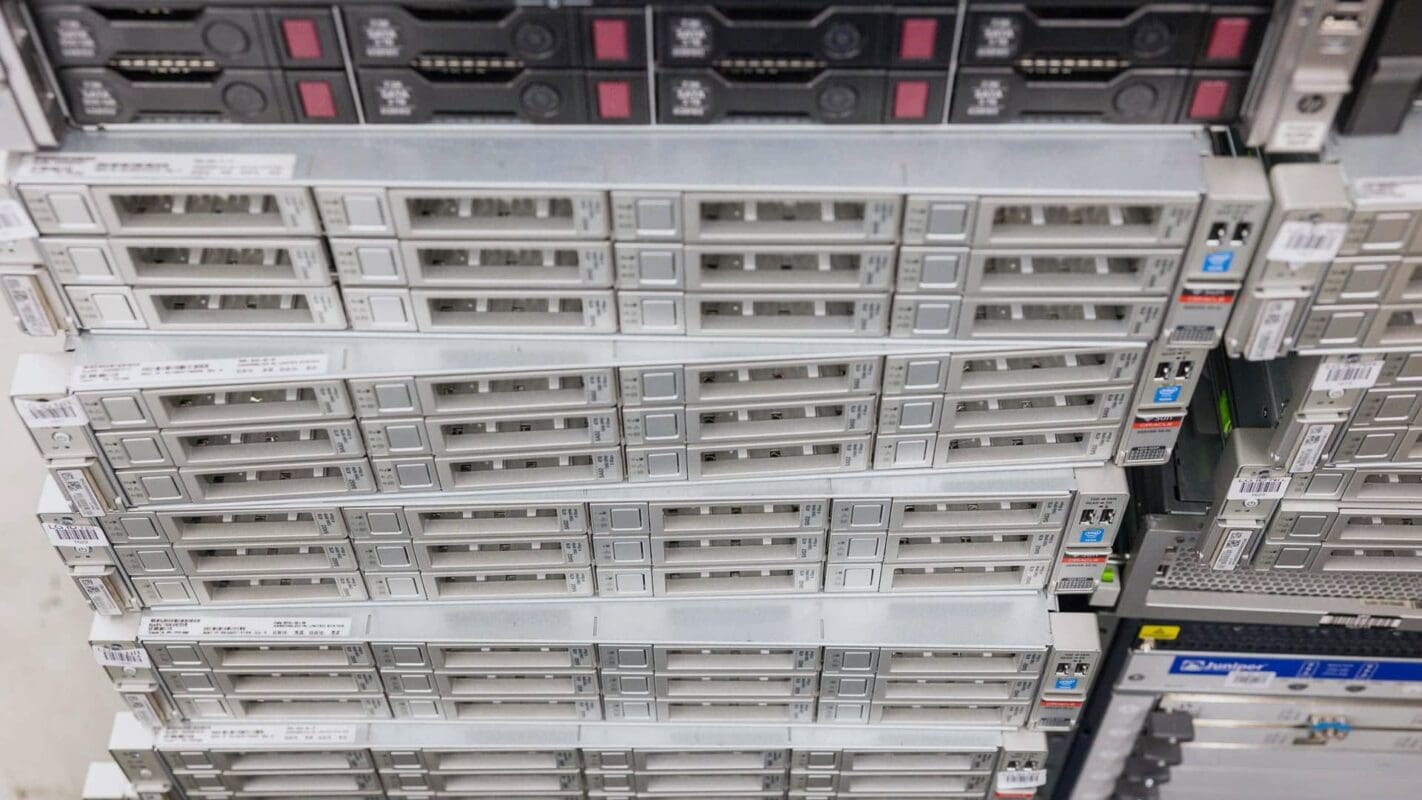 Servers opkopen