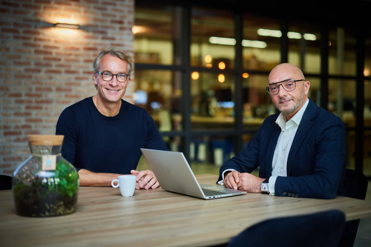 How does DaaS reduce cost and boost IT efficiency?
