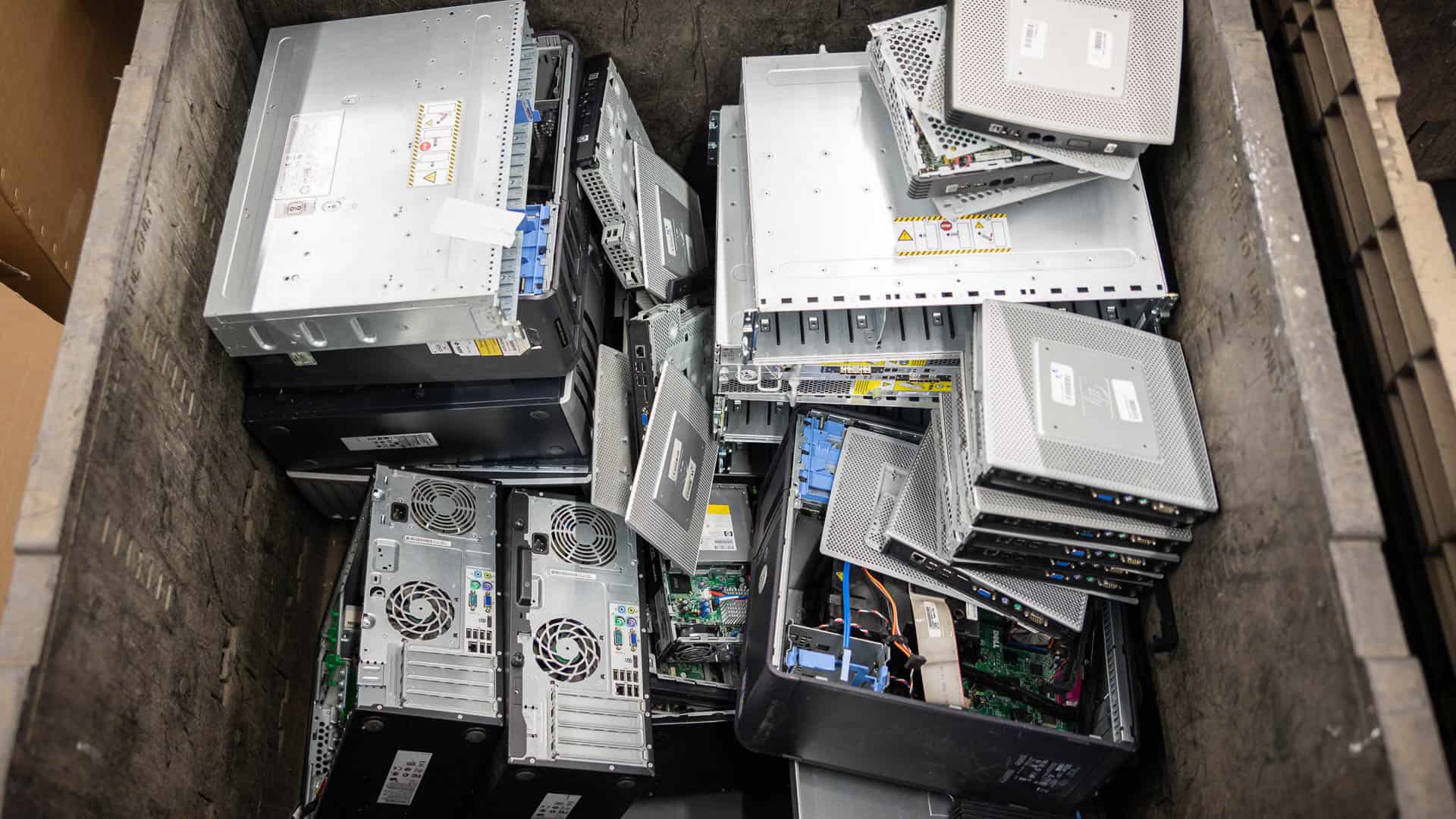 Cumbria Computer Collection Computer recycling: 100% safe and responsible recycling!